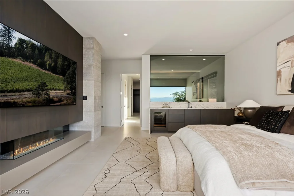 8 Chisel Crest, Henderson, NV 89012