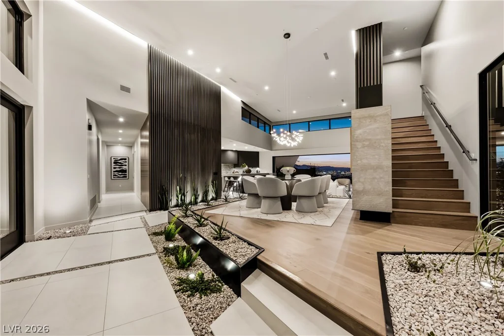 8 Chisel Crest, Henderson, NV 89012