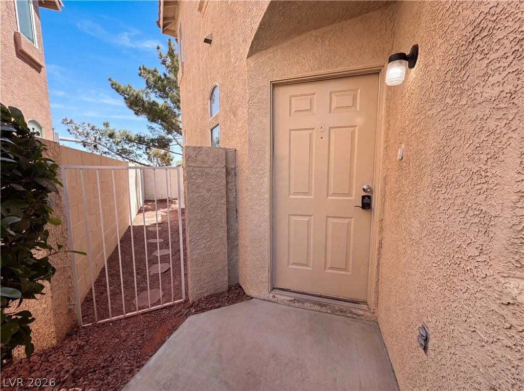 128 Broken Rock, Henderson, NV 89074