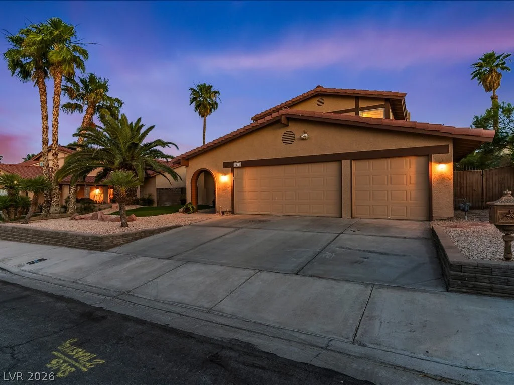 7474 Puritan, Las Vegas, NV 89123