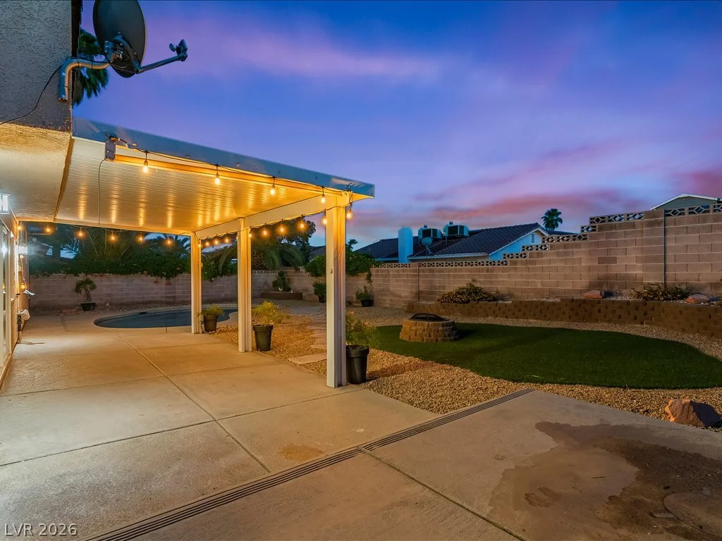 7474 Puritan, Las Vegas, NV 89123