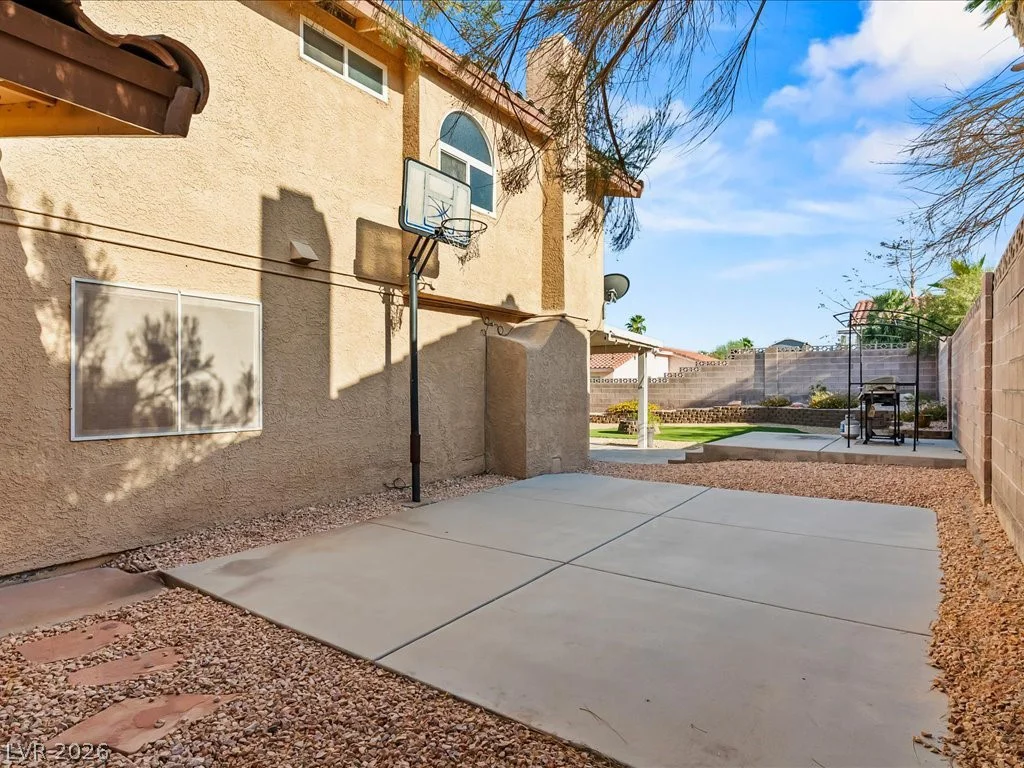7474 Puritan, Las Vegas, NV 89123