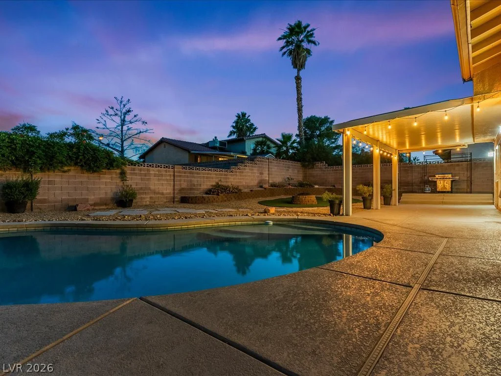 7474 Puritan, Las Vegas, NV 89123
