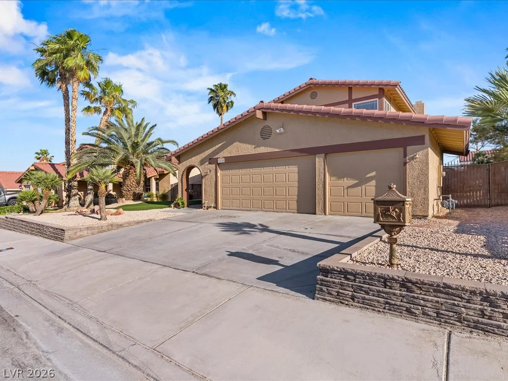 7474 Puritan, Las Vegas, NV 89123