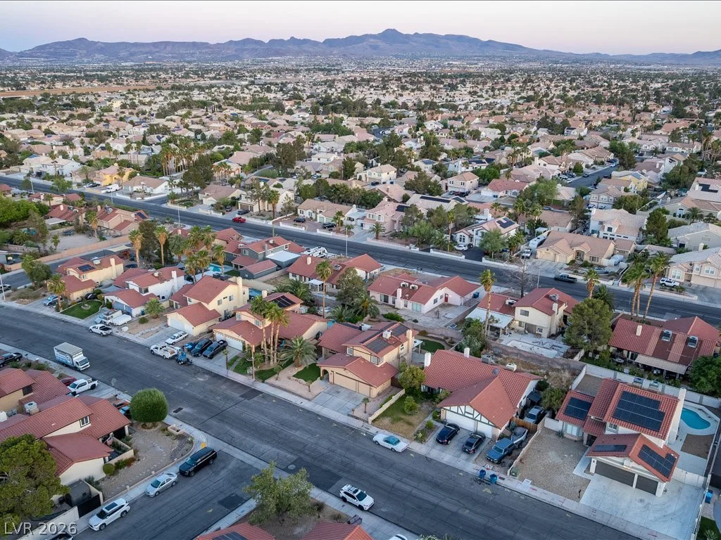 7474 Puritan, Las Vegas, NV 89123