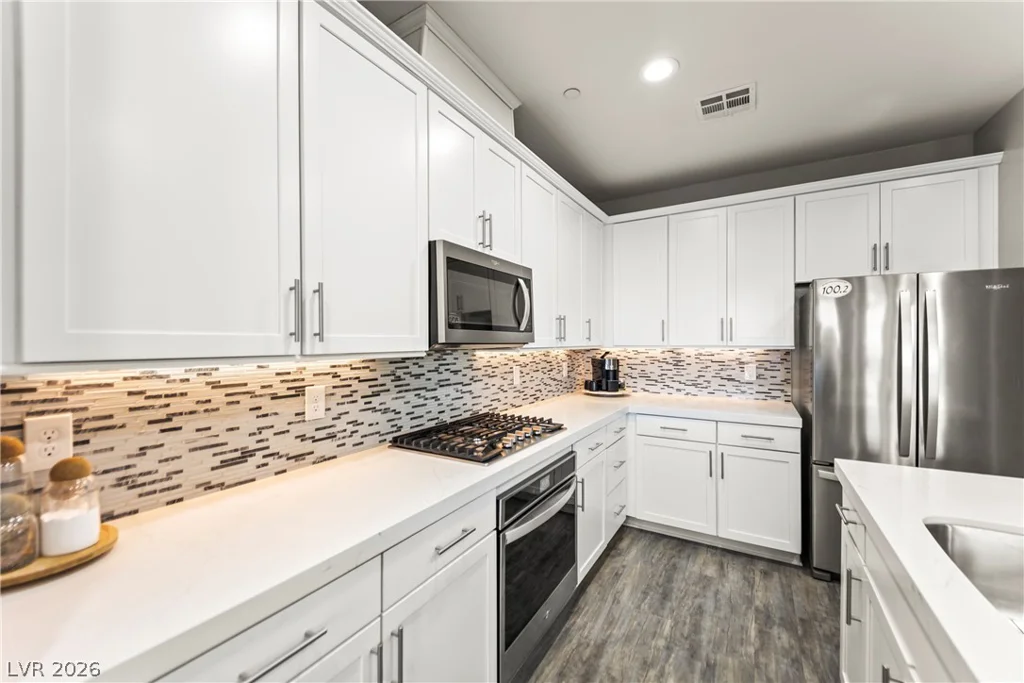 180 Petaluma Valley, Las Vegas, NV 89138