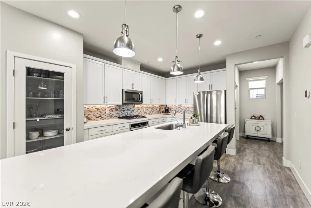 180 Petaluma Valley, Las Vegas, NV 89138