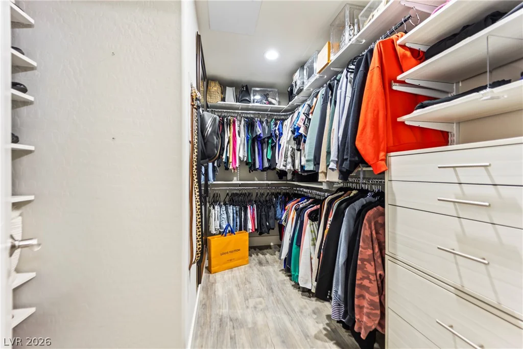 180 Petaluma Valley, Las Vegas, NV 89138
