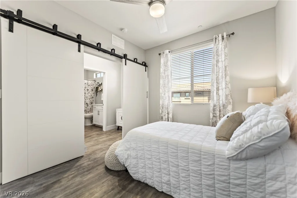 180 Petaluma Valley, Las Vegas, NV 89138