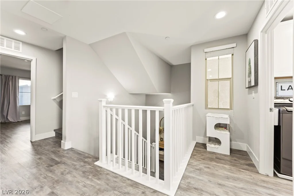 180 Petaluma Valley, Las Vegas, NV 89138