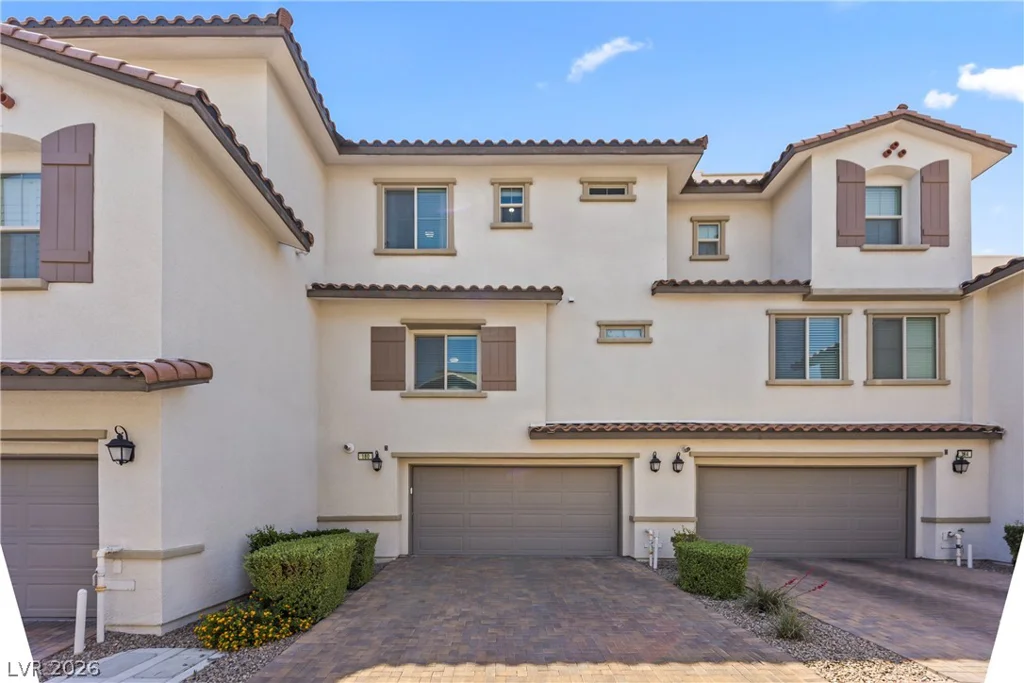 180 Petaluma Valley, Las Vegas, NV 89138