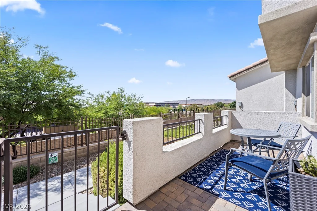 180 Petaluma Valley, Las Vegas, NV 89138