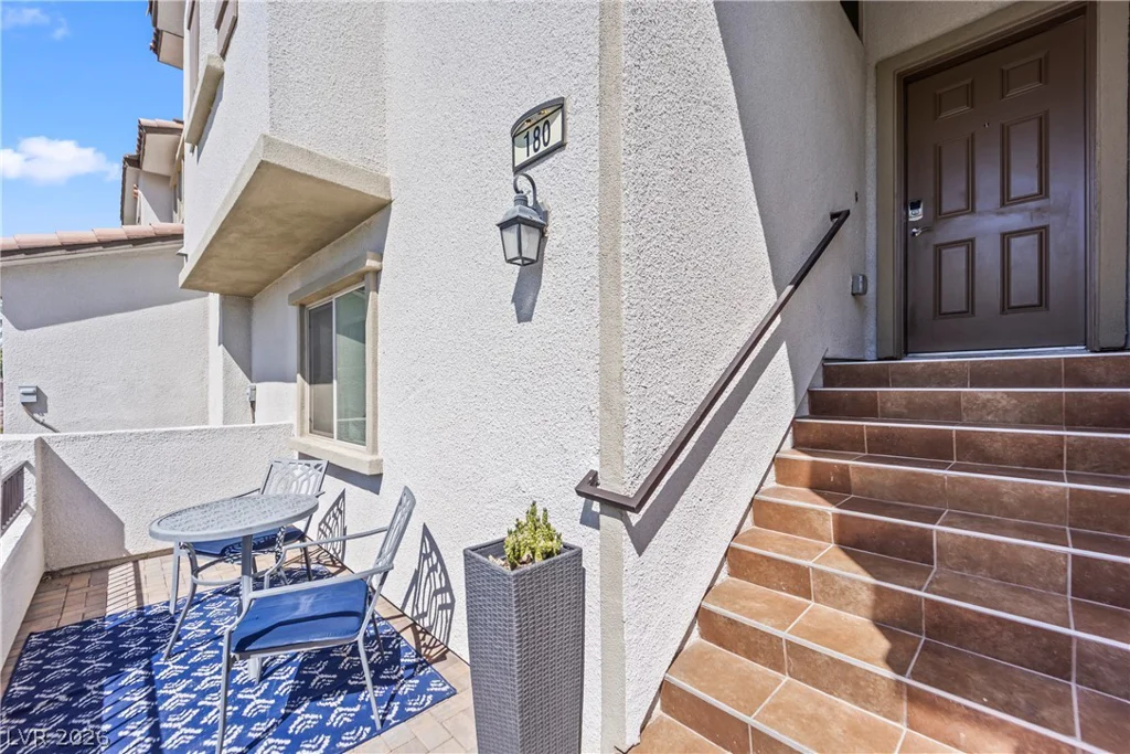 180 Petaluma Valley, Las Vegas, NV 89138
