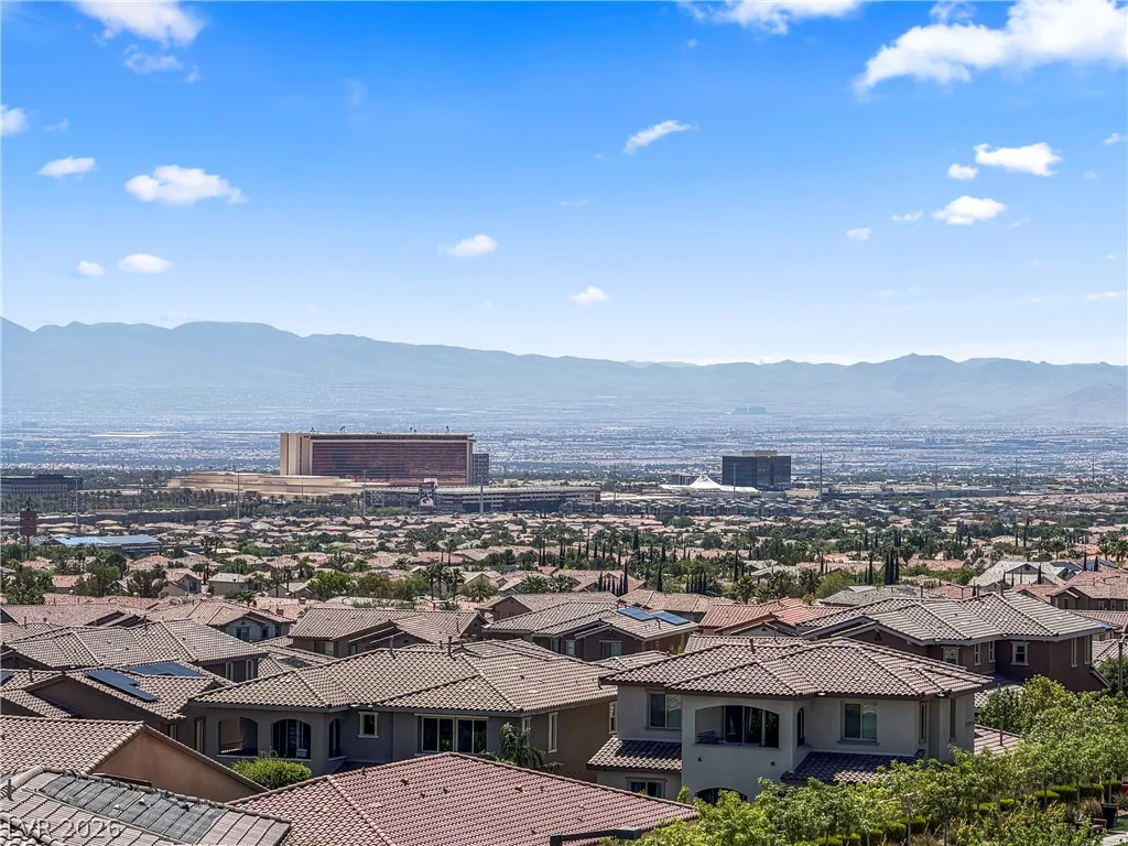 180 Petaluma Valley, Las Vegas, NV 89138