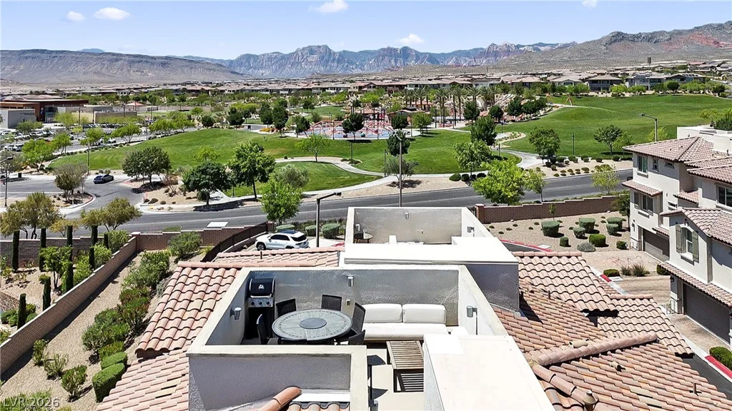 180 Petaluma Valley, Las Vegas, NV 89138