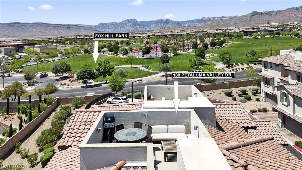 180 Petaluma Valley, Las Vegas, NV 89138