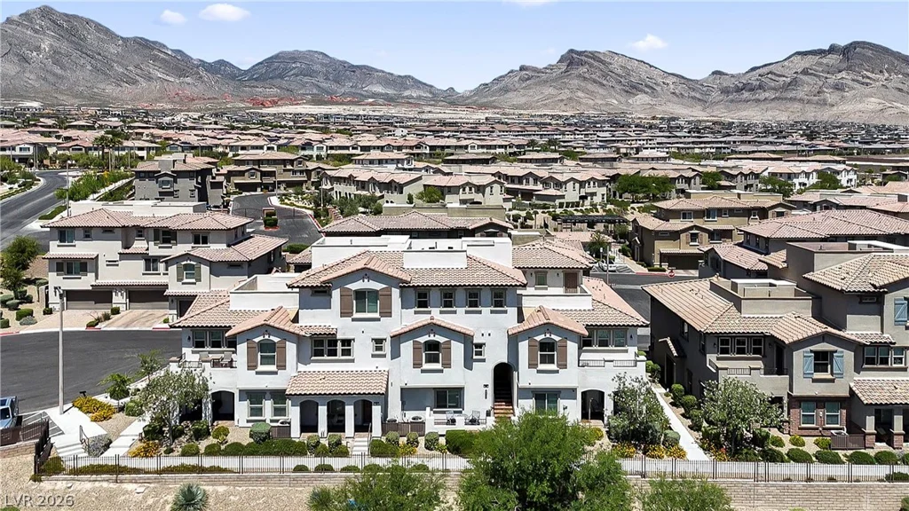 180 Petaluma Valley, Las Vegas, NV 89138