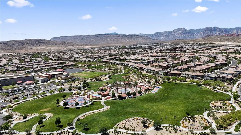 180 Petaluma Valley, Las Vegas, NV 89138