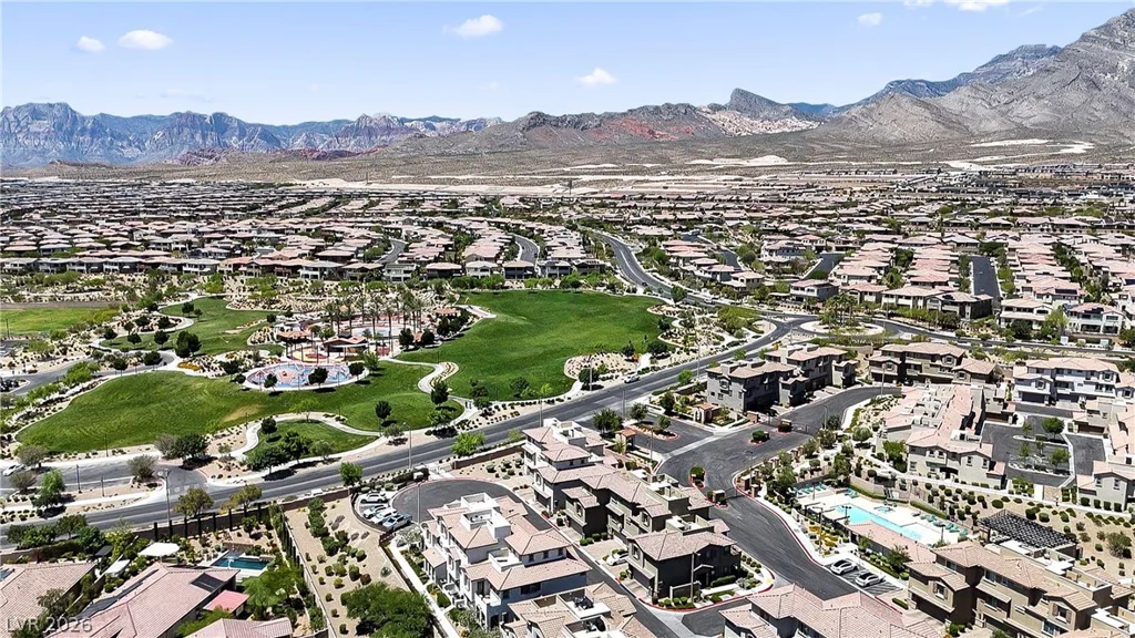 180 Petaluma Valley, Las Vegas, NV 89138