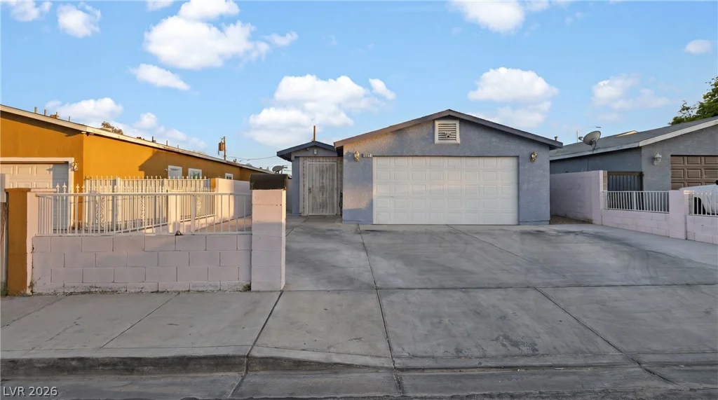 1457 Blankenship, Las Vegas, NV 89106