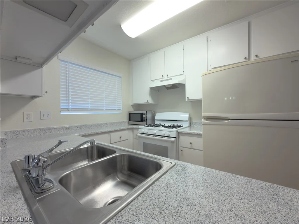 4540 Cedarspring, Las Vegas, NV 89103