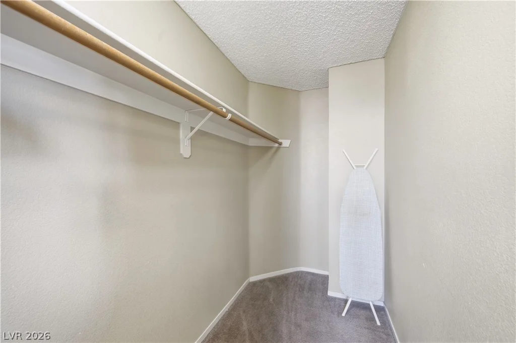 6952 Rusty Nail, Las Vegas, NV 89119