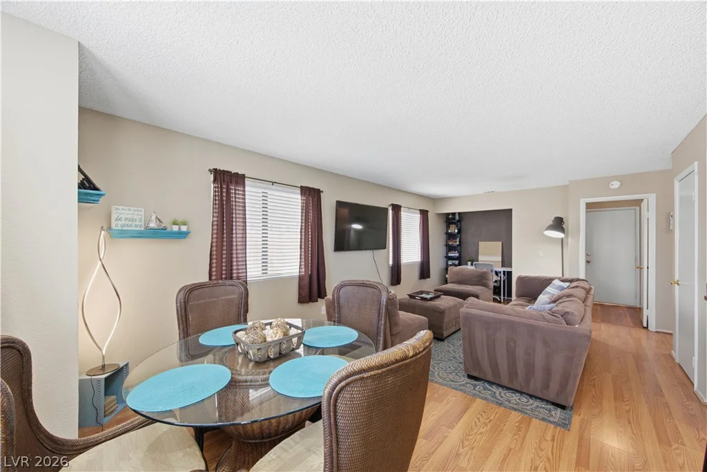 6952 Rusty Nail, Las Vegas, NV 89119