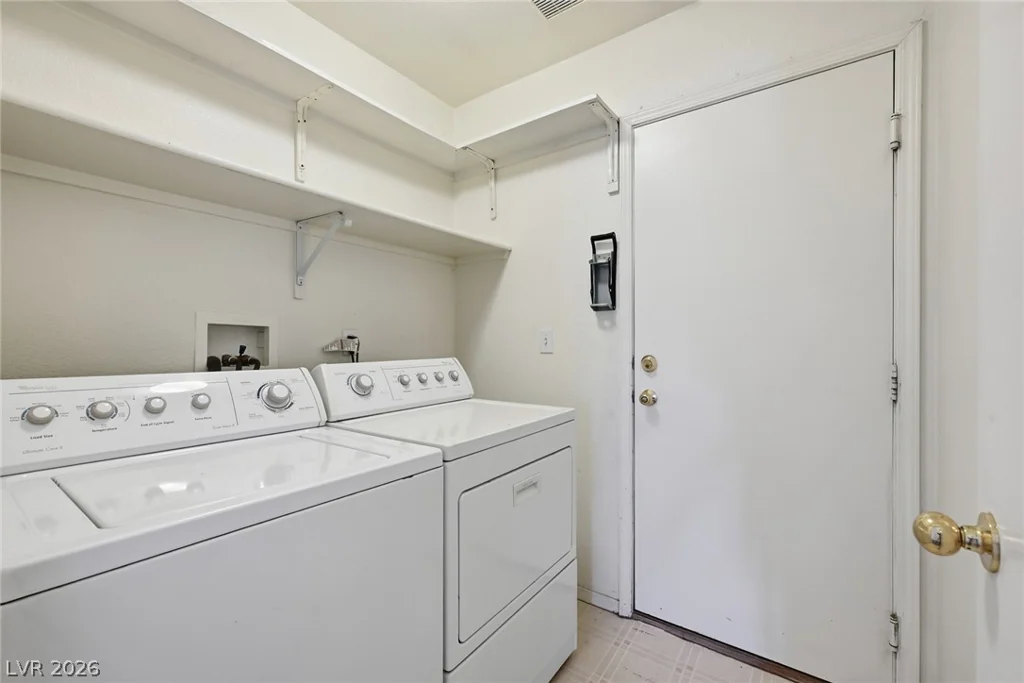 885 Cozy Valley, Henderson, NV 89015