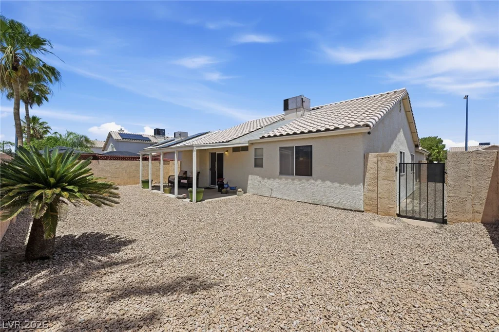 885 Cozy Valley, Henderson, NV 89015