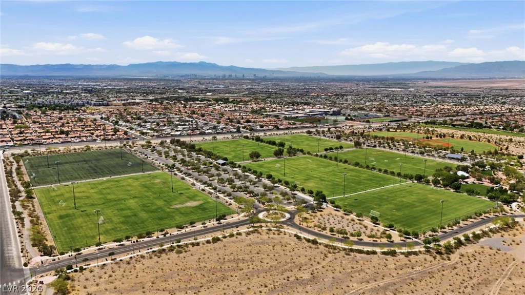 885 Cozy Valley, Henderson, NV 89015