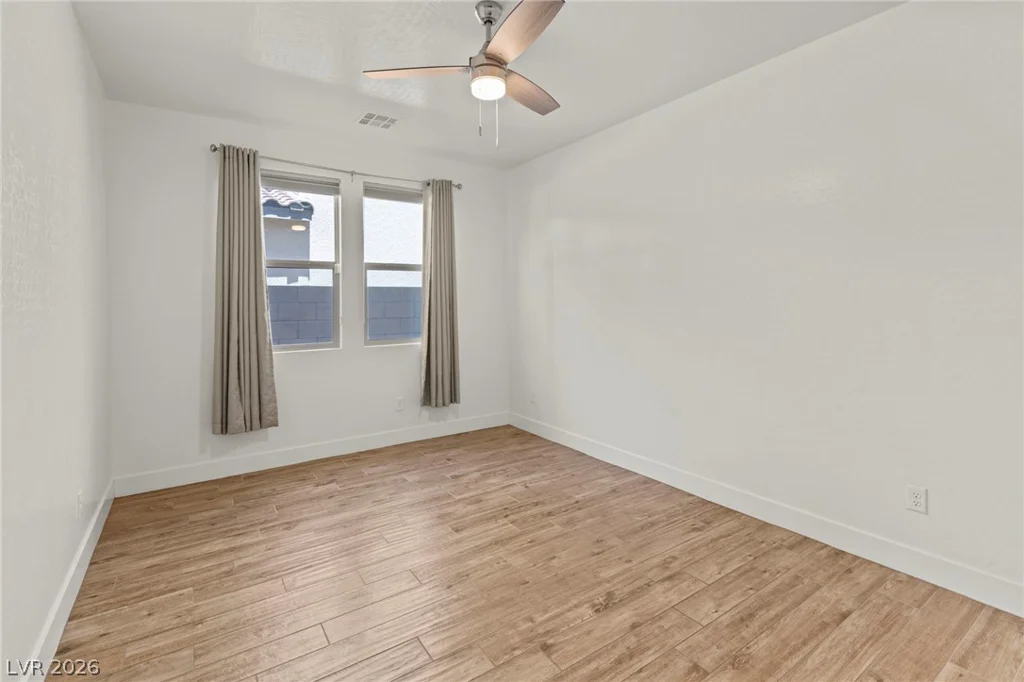 8320 Carabiner, Las Vegas, NV 89166