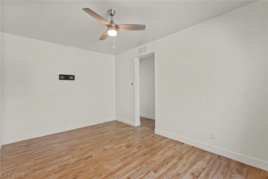 8320 Carabiner, Las Vegas, NV 89166