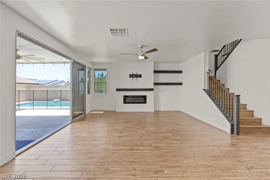 8320 Carabiner, Las Vegas, NV 89166