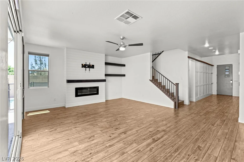 8320 Carabiner, Las Vegas, NV 89166