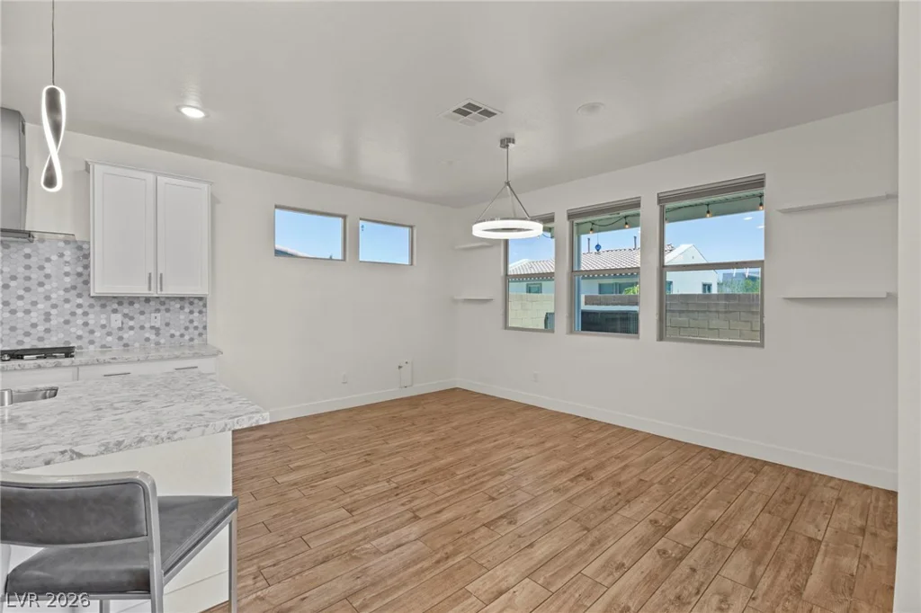8320 Carabiner, Las Vegas, NV 89166