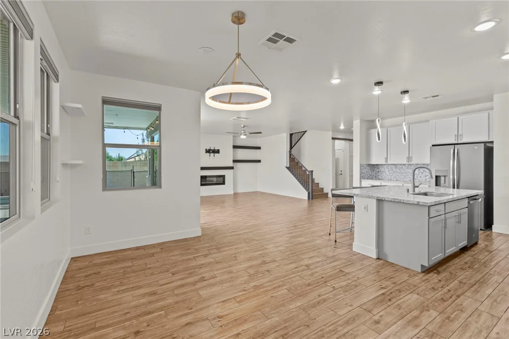 8320 Carabiner, Las Vegas, NV 89166