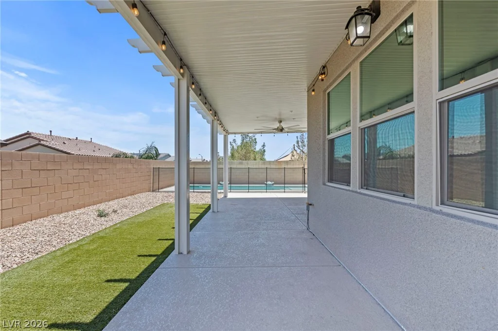 8320 Carabiner, Las Vegas, NV 89166