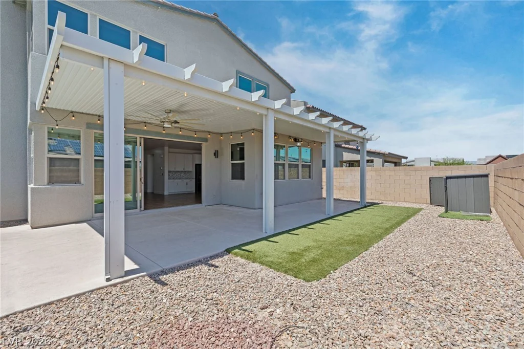 8320 Carabiner, Las Vegas, NV 89166