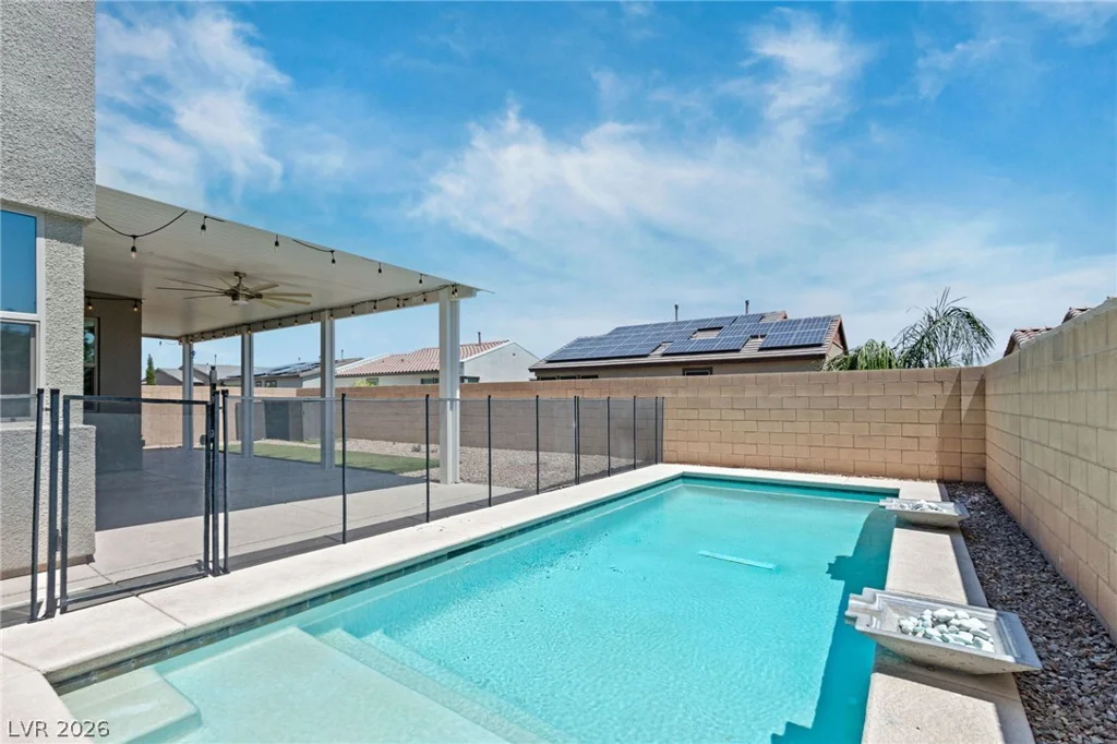 8320 Carabiner, Las Vegas, NV 89166
