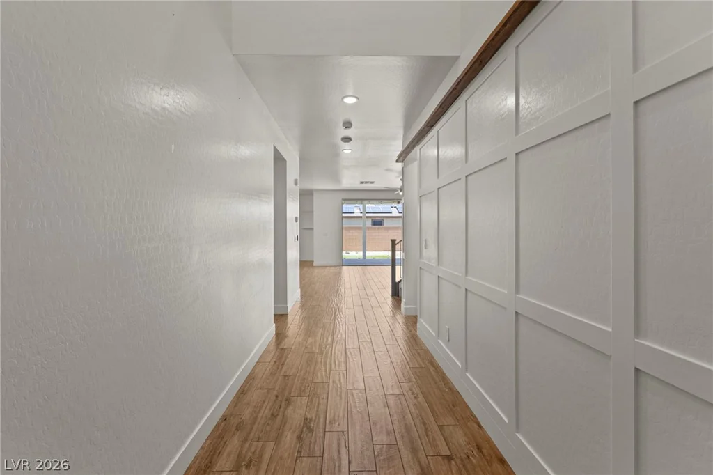 8320 Carabiner, Las Vegas, NV 89166