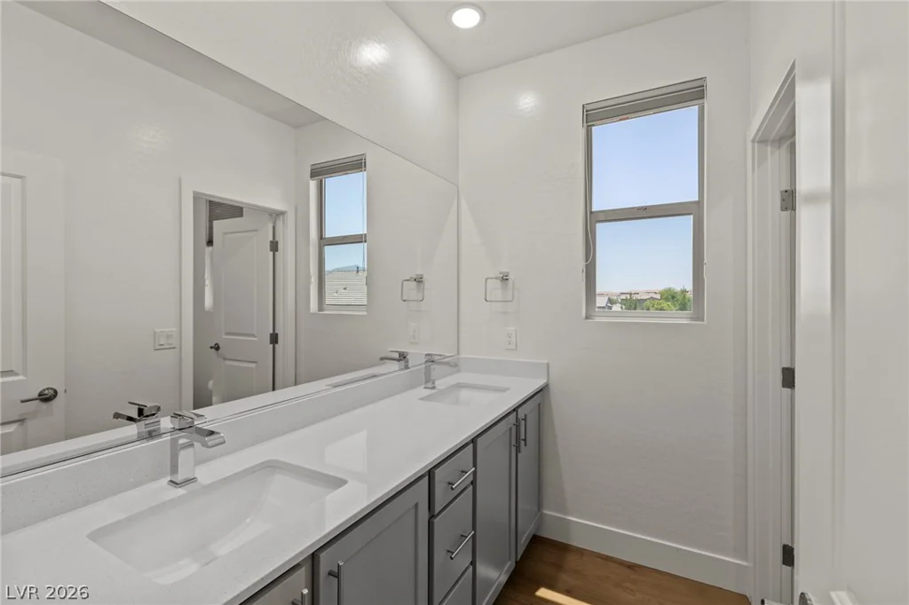 8320 Carabiner, Las Vegas, NV 89166