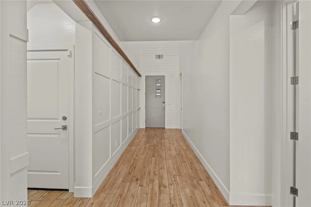 8320 Carabiner, Las Vegas, NV 89166