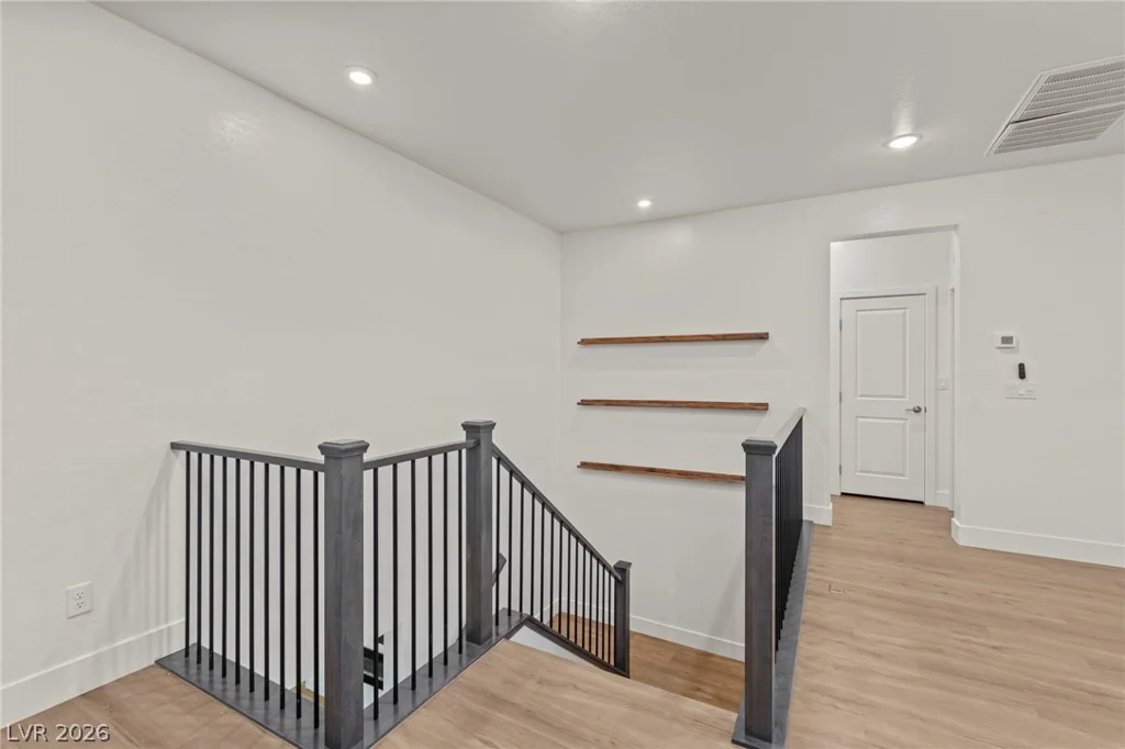8320 Carabiner, Las Vegas, NV 89166