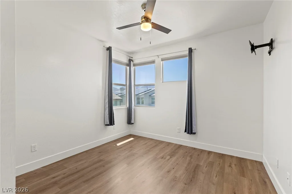 8320 Carabiner, Las Vegas, NV 89166