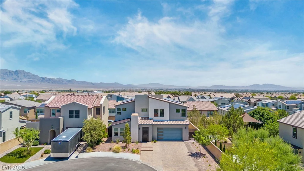 8320 Carabiner, Las Vegas, NV 89166