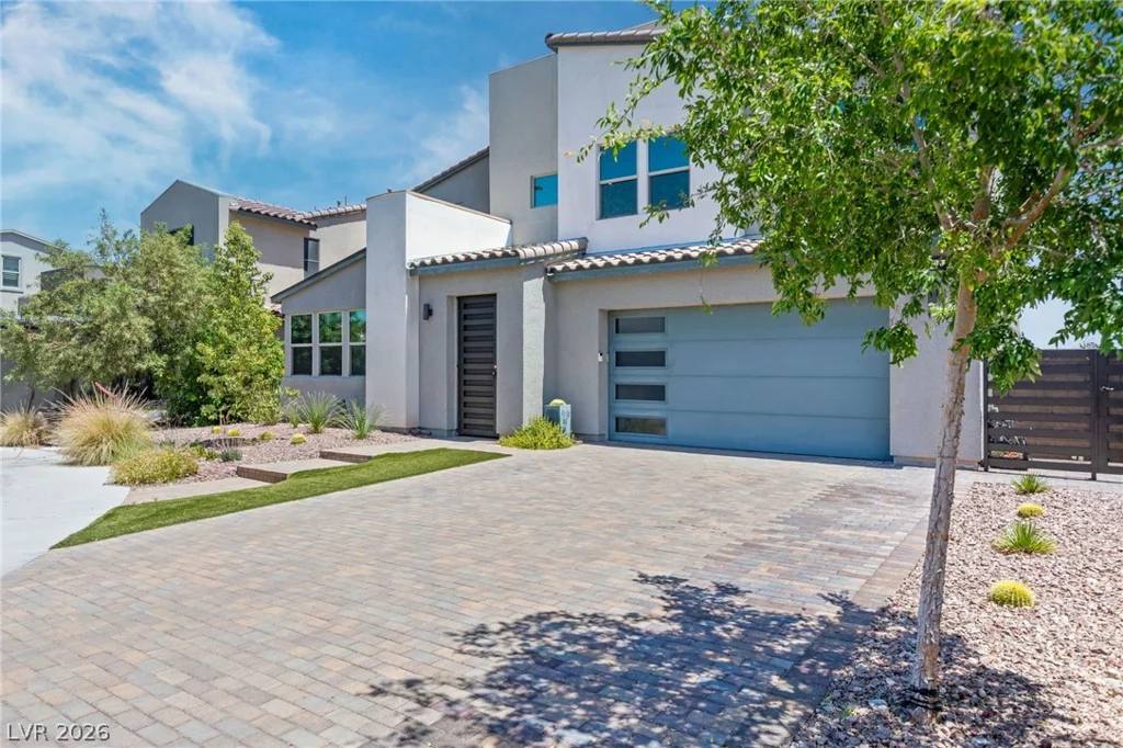 8320 Carabiner, Las Vegas, NV 89166