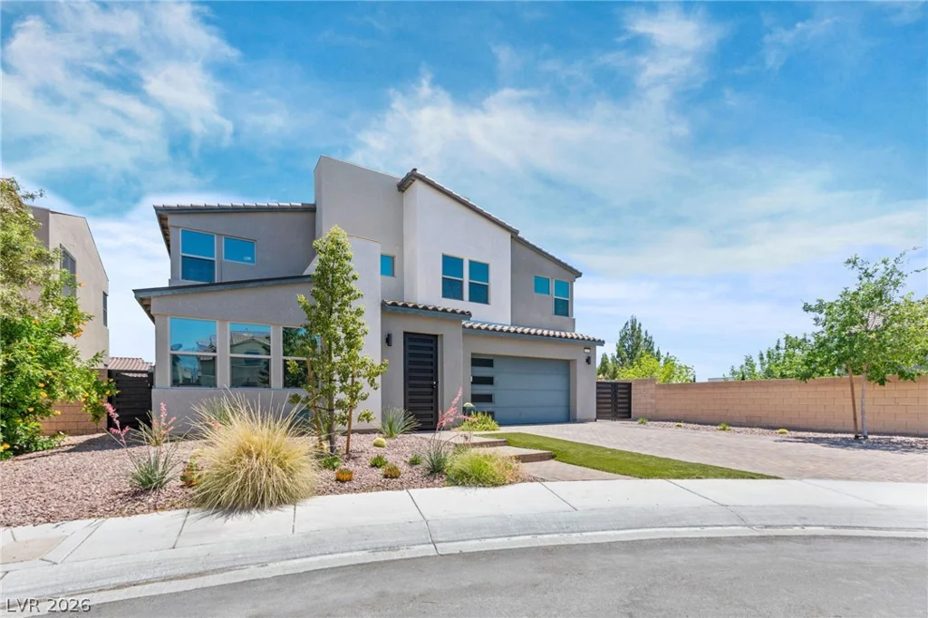 8320 Carabiner, Las Vegas, NV 89166