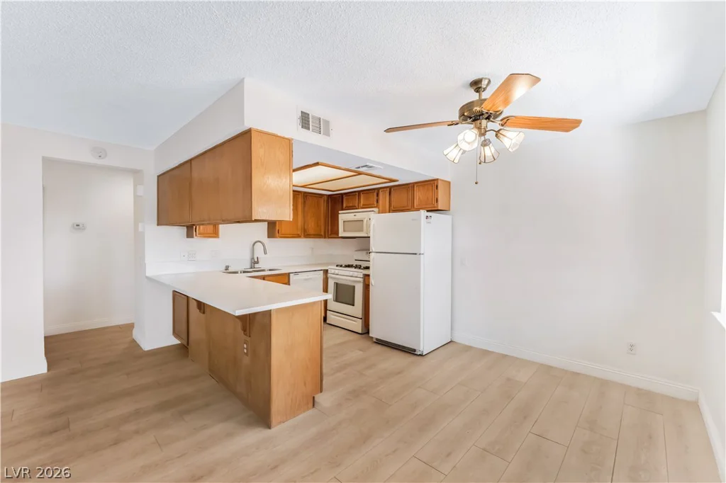 101 Luna, Las Vegas, NV 89145