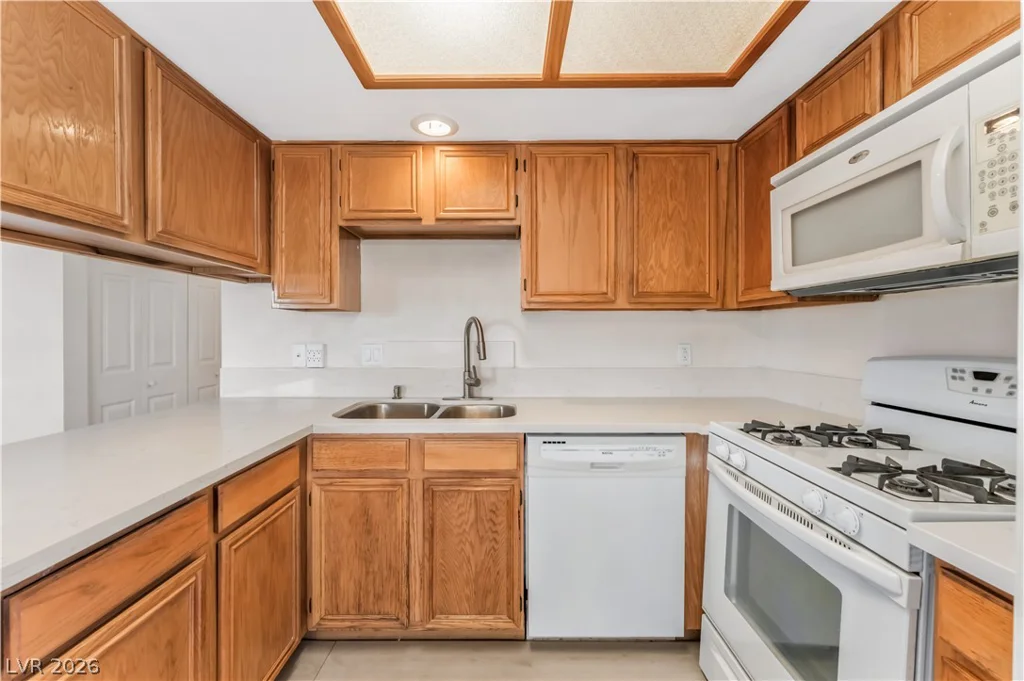 101 Luna, Las Vegas, NV 89145