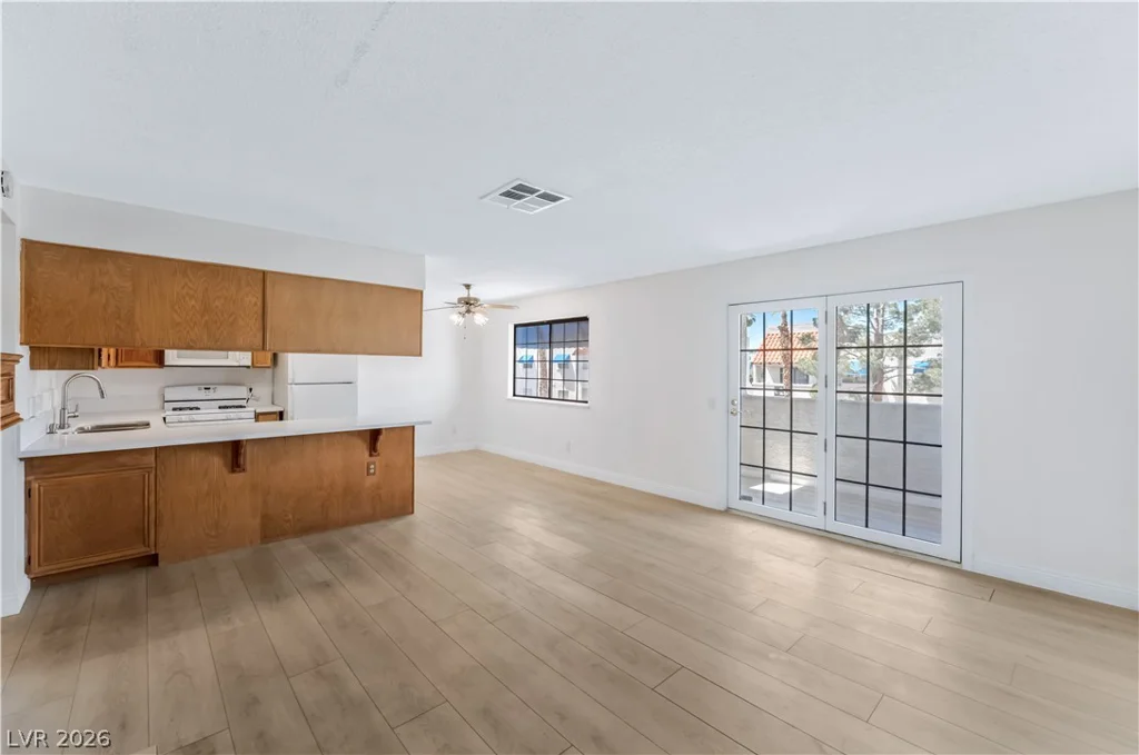 101 Luna, Las Vegas, NV 89145